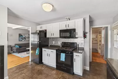 1609 Hillsboro Avenue N, Golden Valley, MN 55427 - Photo 8