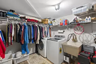 1609 Hillsboro Ave N, Golden Valley, MN 55427 - Photo 22