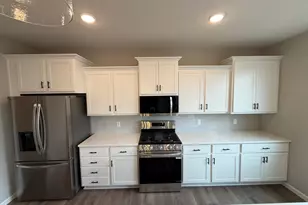 1642 Meadows Dr, East Bethel, MN 55011 - Photo 10