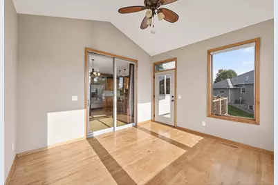 10803 Jersey Drive N, Brooklyn Park, MN 55445 - Photo 20