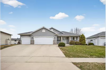 607 12th Avenue NE, Stewartville, MN 55976 - Photo 2