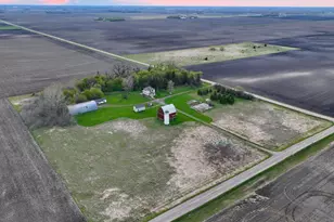 79955 360th St, Olivia, MN 56277 - Photo 22