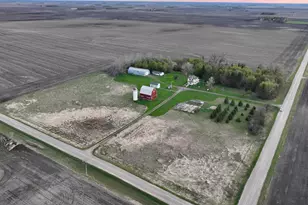 79955 360th St, Olivia, MN 56277 - Photo 2