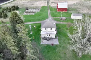 79955 360th St, Olivia, MN 56277 - Photo 18
