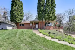 1082 Prior Ave S, Saint Paul, MN 55116 - Photo 1