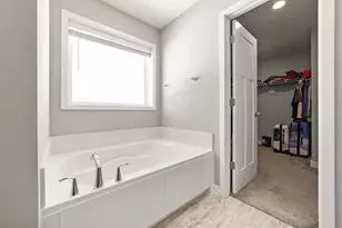 1242 Maple Ln, Carver, MN 55315 - Photo 22