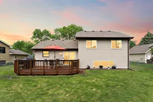 2358 Hilo Ave N, Oakdale, MN 55128 - Photo 38