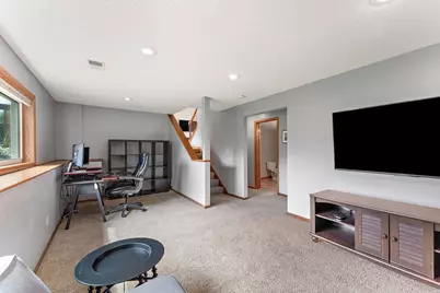 2358 Hilo Avenue N, Oakdale, MN 55128 - Photo 24