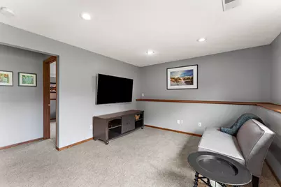 2358 Hilo Avenue N, Oakdale, MN 55128 - Photo 26