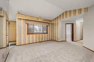 9805 Palm St NW, Coon Rapids, MN 55433 - Photo 10