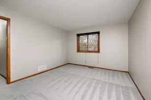 9805 Palm St NW, Coon Rapids, MN 55433 - Photo 12