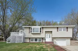 521 Spruce Ave N, Maple Lake, MN 55358 - Photo 2
