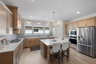 17755 Ellsworth Dr, Lakeville, MN 55044 - Photo 8
