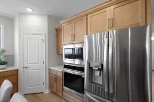 17755 Ellsworth Dr, Lakeville, MN 55044 - Photo 12