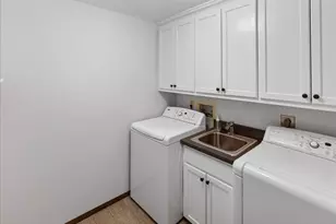 9550 Collegeview Rd, Bloomington, MN 55437 - Photo 20