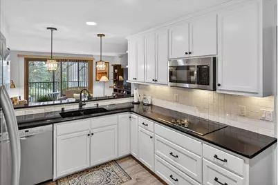 9550 Collegeview Road #218, Bloomington, MN 55437 - Photo 4