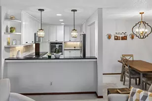 9550 Collegeview Rd, Bloomington, MN 55437 - Photo 4