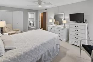 9550 Collegeview Rd, Bloomington, MN 55437 - Photo 14
