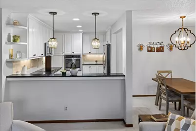 9550 Collegeview Road #218, Bloomington, MN 55437 - Photo 4