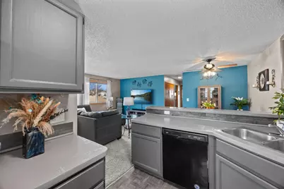 2661 Brookdale Lane, Brooklyn Park, MN 55444 - Photo 10