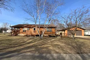 231 Park Street N, Eden Valley, MN 55329 - Photo 2