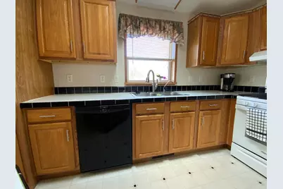 231 Park Street N, Eden Valley, MN 55329 - Photo 8