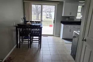 120 Oakwood Rd, Apple Valley, MN 55124 - Photo 18