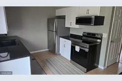 120 Oakwood Road, Apple Valley, MN 55124 - Photo 20