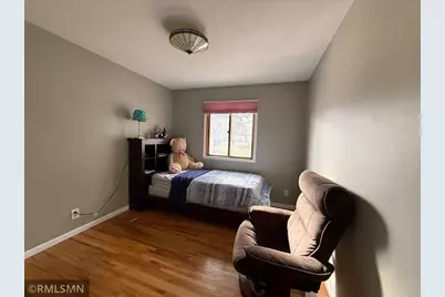 120 Oakwood Road, Apple Valley, MN 55124 - Photo 6