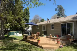 120 Oakwood Rd, Apple Valley, MN 55124 - Photo 28