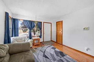 725 California Ave E, Saint Paul, MN 55106 - Photo 4