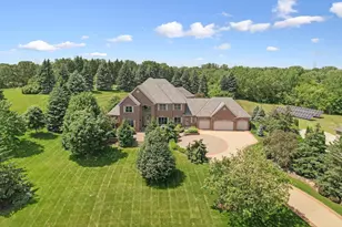 11125 Alameda Ave, Inver Grove Heights, MN 55077 - Photo 1