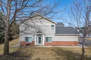 8010 Stratford Cir S, Shakopee, MN 55379 - Photo 2