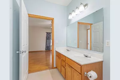 8010 Stratford Circle S, Shakopee, MN 55379 - Photo 24