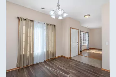 8010 Stratford Circle S, Shakopee, MN 55379 - Photo 10