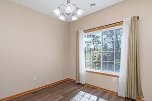 8010 Stratford Cir S, Shakopee, MN 55379 - Photo 12