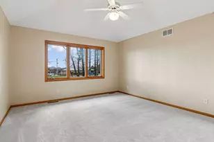 10173 Bridgewater Ct, Woodbury, MN 55129 - Photo 28