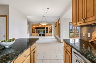 10173 Bridgewater Ct, Woodbury, MN 55129 - Photo 20