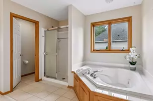 10173 Bridgewater Ct, Woodbury, MN 55129 - Photo 32