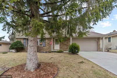 2245 Maple Lane E, Maplewood, MN 55109 - Photo 4