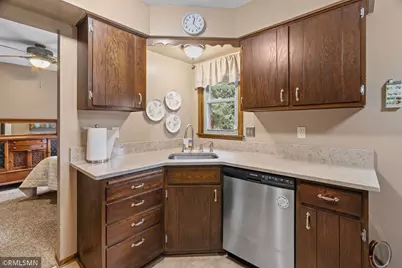 2245 Maple Lane E, Maplewood, MN 55109 - Photo 16