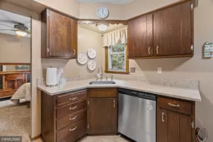 2245 Maple Ln E, Maplewood, MN 55109 - Photo 16