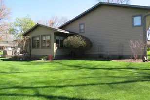 902 10th St S, Benson, MN 56215 - Photo 36