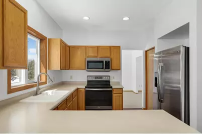 7138 Joplin Avenue S, Cottage Grove, MN 55016 - Photo 2