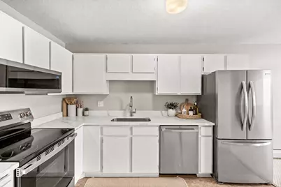 7601 W 101st Street #215, Bloomington, MN 55438 - Photo 2