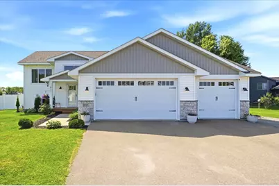 811 Brady Lane, New Richmond, WI 54017 - Photo 2