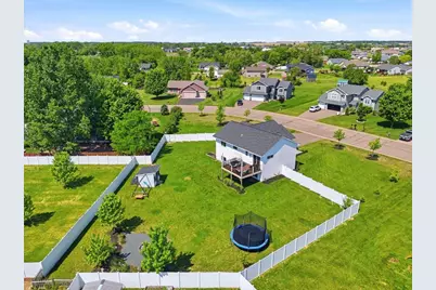 811 Brady Lane, New Richmond, WI 54017 - Photo 34