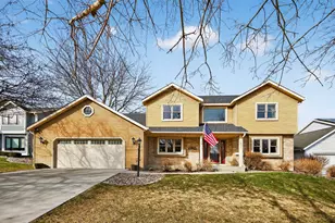 1851 20th Ave NE, Rochester, MN 55906 - Photo 2