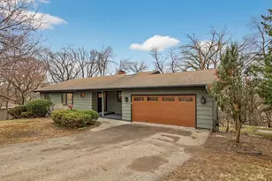 13001 Maywood Ln, Hopkins, MN 55343 - Photo 18