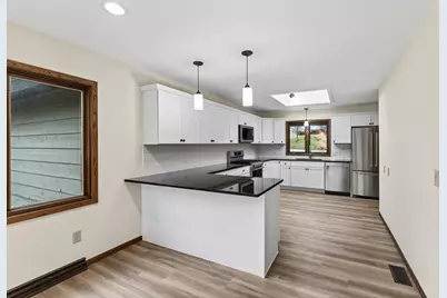 13001 Maywood Lane, Hopkins, MN 55343 - Photo 4